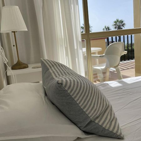 Estudio primera Linea 50 mtrs playa. Fibra 600Mb Marbella Exterior foto