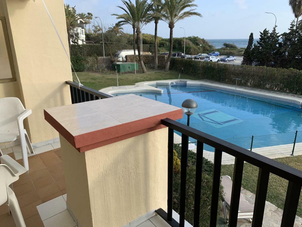 Estudio primera Linea 50 mtrs playa. Fibra 600Mb Marbella Exterior foto