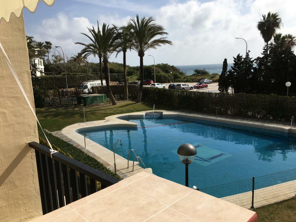 Estudio primera Linea 50 mtrs playa. Fibra 600Mb Marbella Exterior foto
