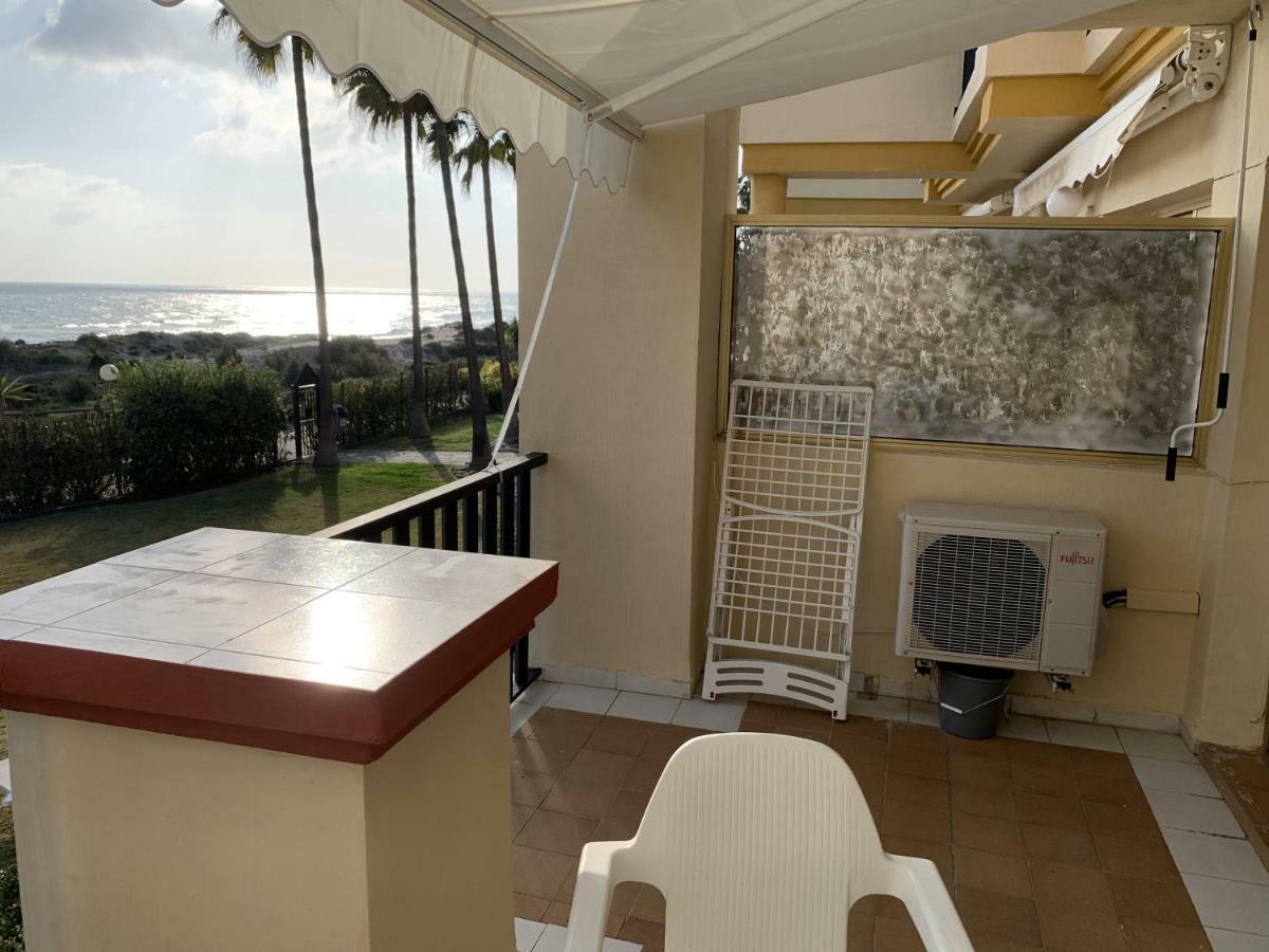 Estudio primera Linea 50 mtrs playa. Fibra 600Mb Marbella Exterior foto
