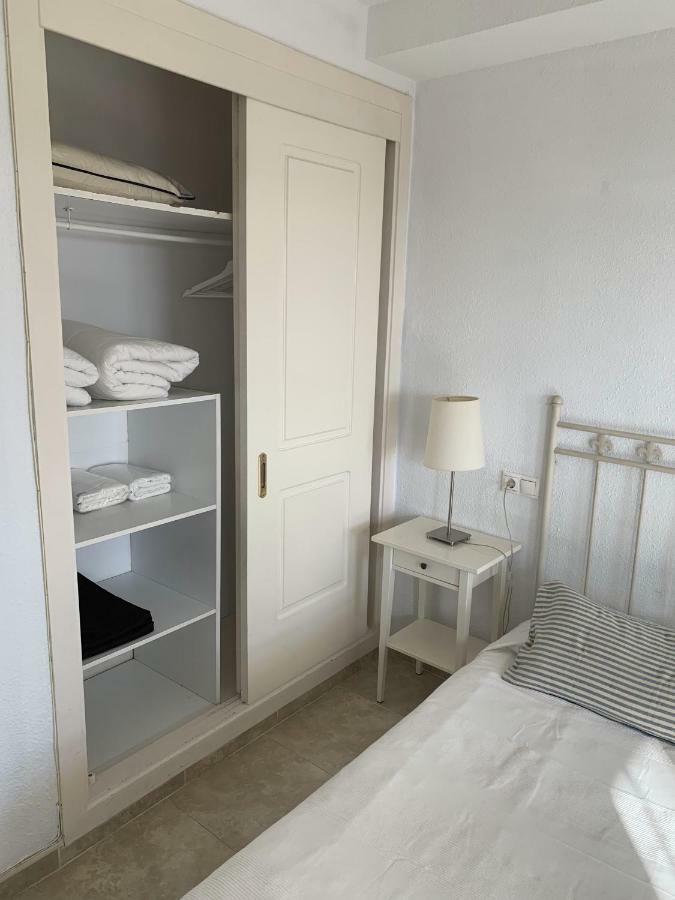 Estudio primera Linea 50 mtrs playa. Fibra 600Mb Marbella Exterior foto