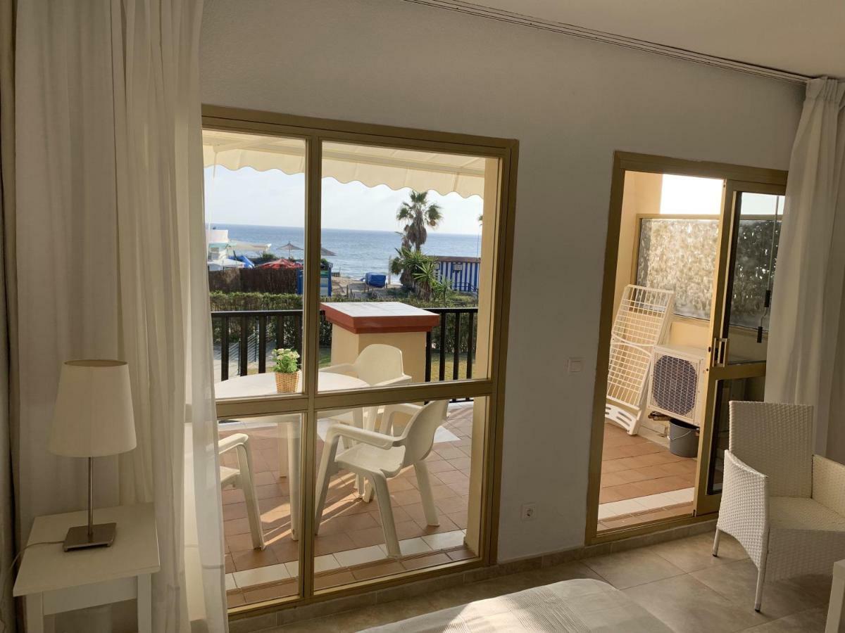 Estudio primera Linea 50 mtrs playa. Fibra 600Mb Marbella Exterior foto