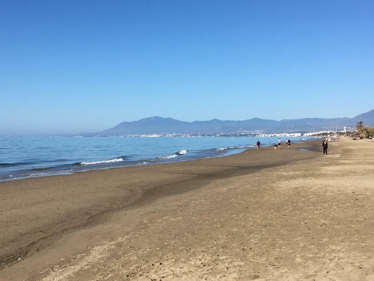 Estudio primera Linea 50 mtrs playa. Fibra 600Mb Marbella Exterior foto